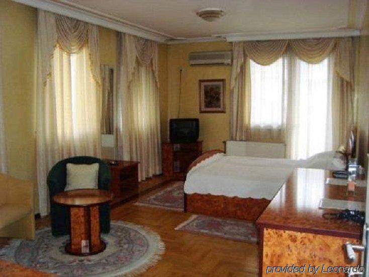 Hotel Bojatours Подгорица Экстерьер фото